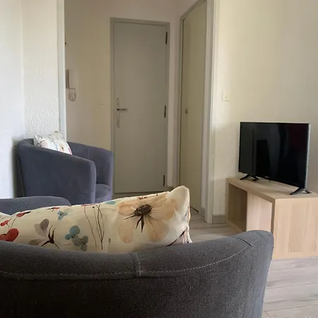 Au Cezanne Apartment